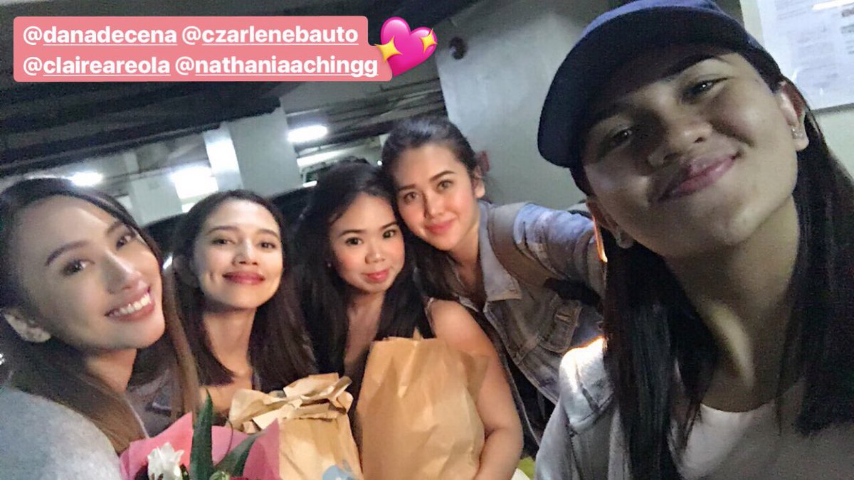 MarieAfrica's tweet photo. Most spontaneous squad ive been with ♥️ @DanaDecena @czarlenebauto @nathaniaachingg @claireareola https://t.co/SUn84uDK2Z