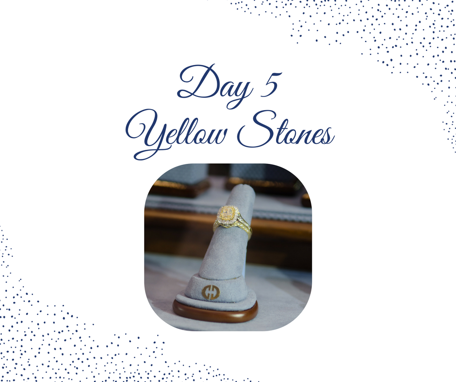 JofExcellence's tweet image. On the 5th day of Christmas my true love gave to me...

...a yellow stone ring hidden under the tree!

#12DaysofSparkle #Christmas #ChrisopherDesigns