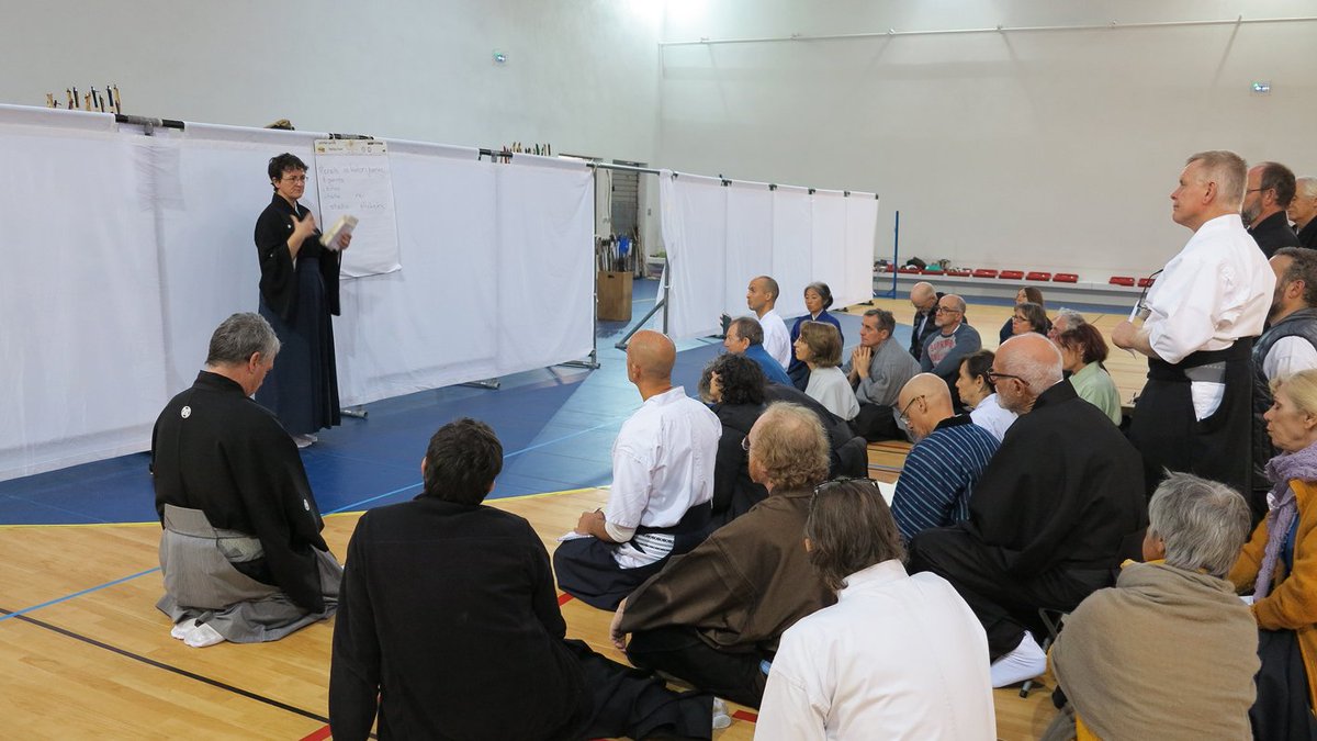ALK_kyudo's tweet photo. Retour sur le stage et tournoi LGSK/CNKyudo-FFJDA – 2 et 3 décembre 2017 à Montpellier https://t.co/lzI79gt4Sl https://t.co/2pHauTrio7