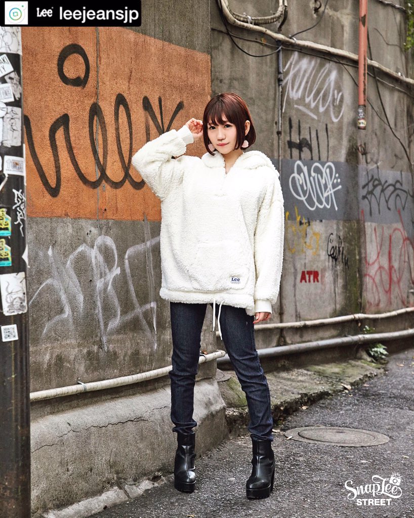 makopuri's tweet photo. Leeの公式ストリートスナップ【SNAP Lee STREET #11】
に載せていただきました❤️
普段あまりジーンズはかないから緊張しました・・・(>_<)❤️
#SNAPLeeSTREET #2017WINTER
#leejapan
→ https://t.co/RCt8tKxquO https://t.co/FTrla9yRsa