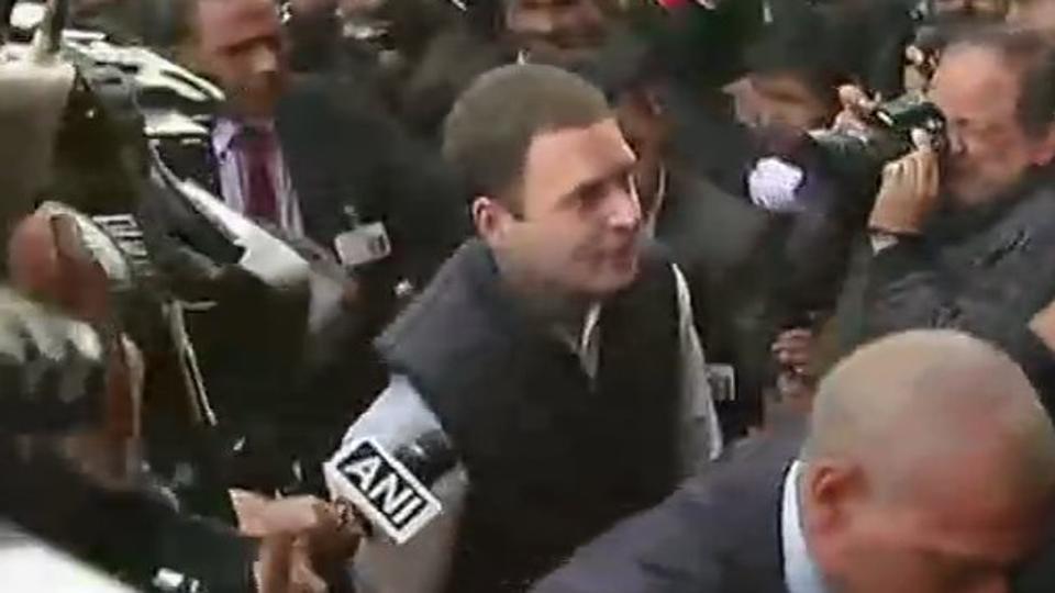 SaidoSaido123's tweet photo. Election result 2017 LIVE: Congress leading by 8,000 votes in Godhra https://t.co/8bF6sq3pEf