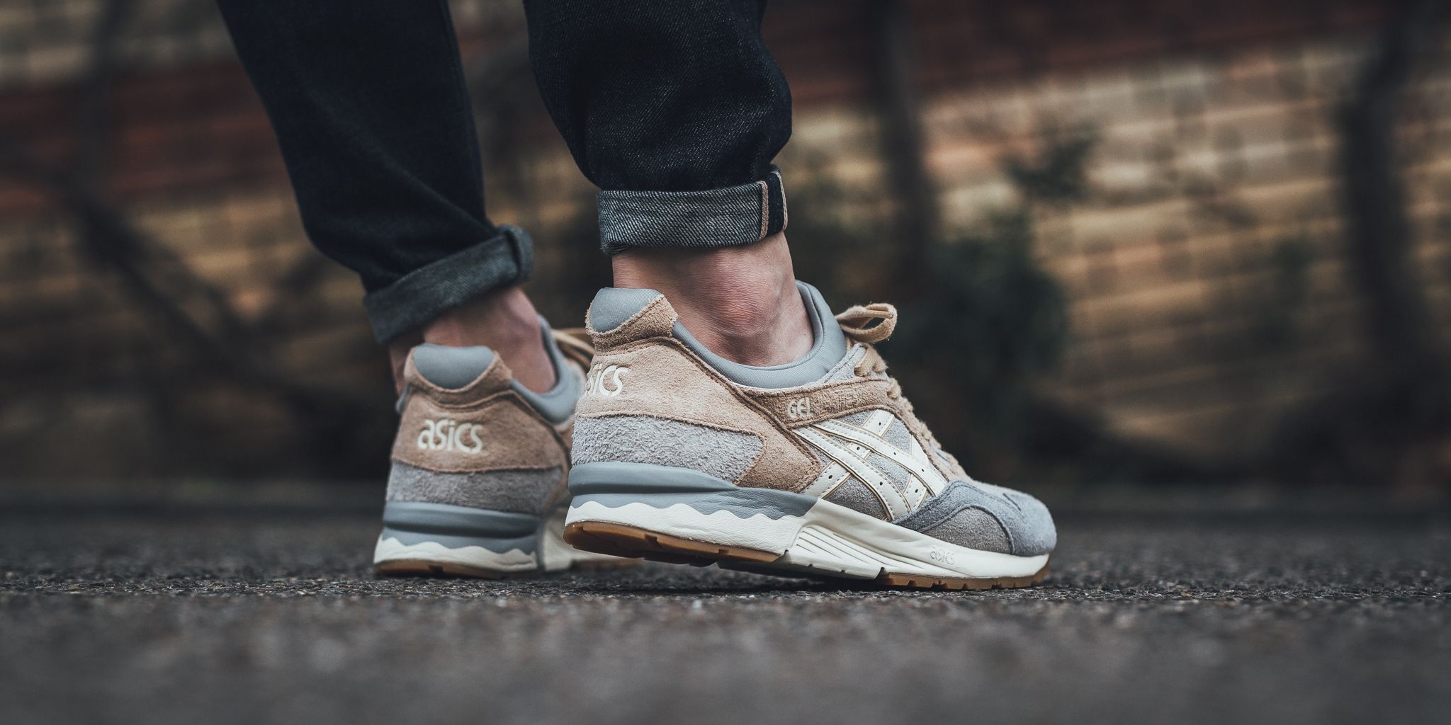 asics gel lyte v glacier grey & cream