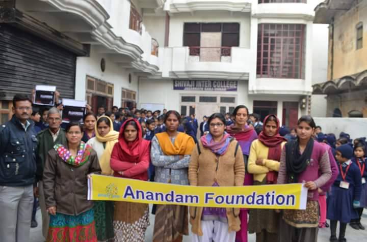 anandamorg's tweet photo. Shivaji Inter College Unnao में बच्चों के बौद्धिक विकास हेतु रचनात्मक गतिविधिया करवाई गई जिससे बच्चो को आपनी बात कहने का अवसर मिल सके और बच्चों ने भी चित्रों एवं कहानियो के माध्यम से सरलाता पूर्वक प्रस्तुत किया . https://t.co/cJXv60lbPA