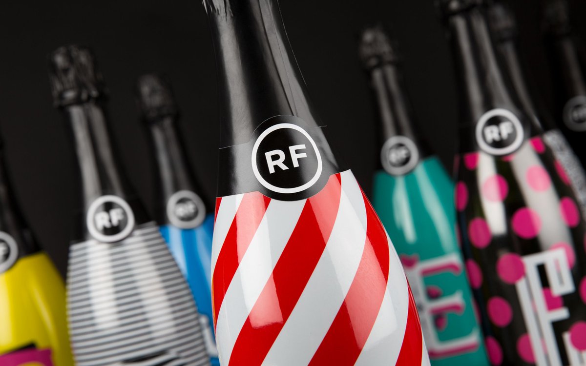packagings's tweet photo. "Have a Merry #Christmas!" from all at @RobotFoodDesign - https://t.co/9BMpPnSP8l https://t.co/9OC80y5UGx