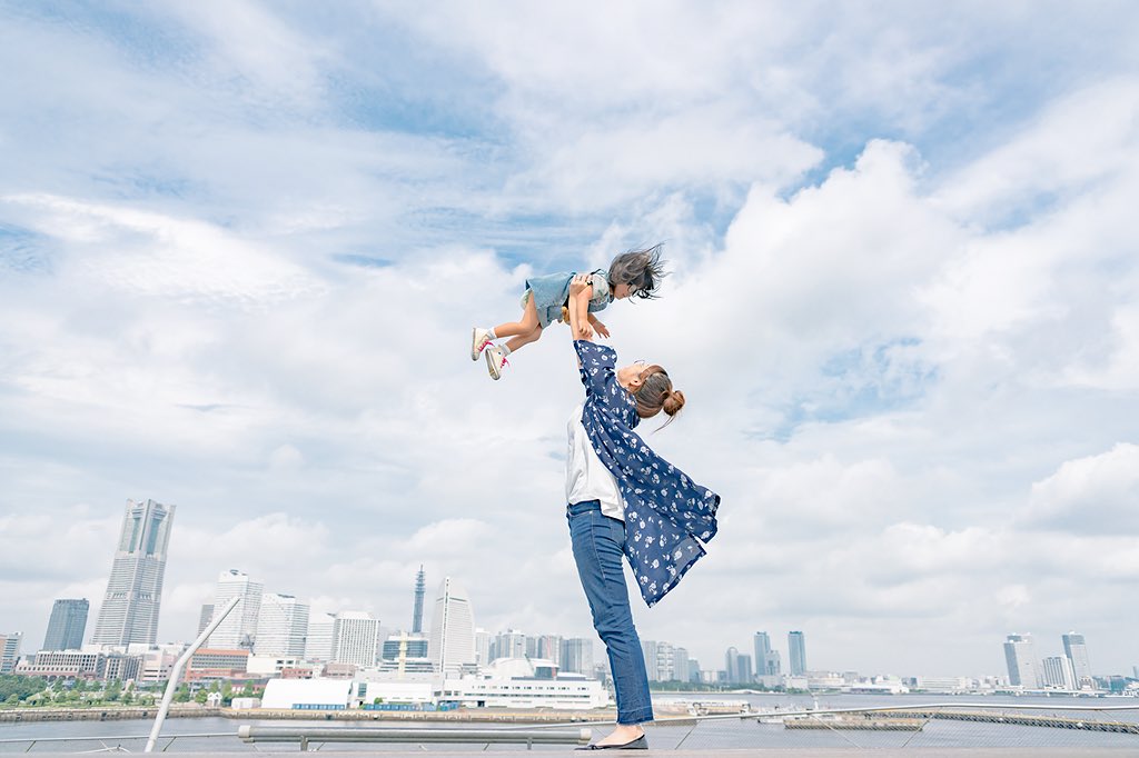 最高に絵になる一枚ｗ美しい高い高いは子供を持ち上げる姿勢が重要 話題の画像プラス