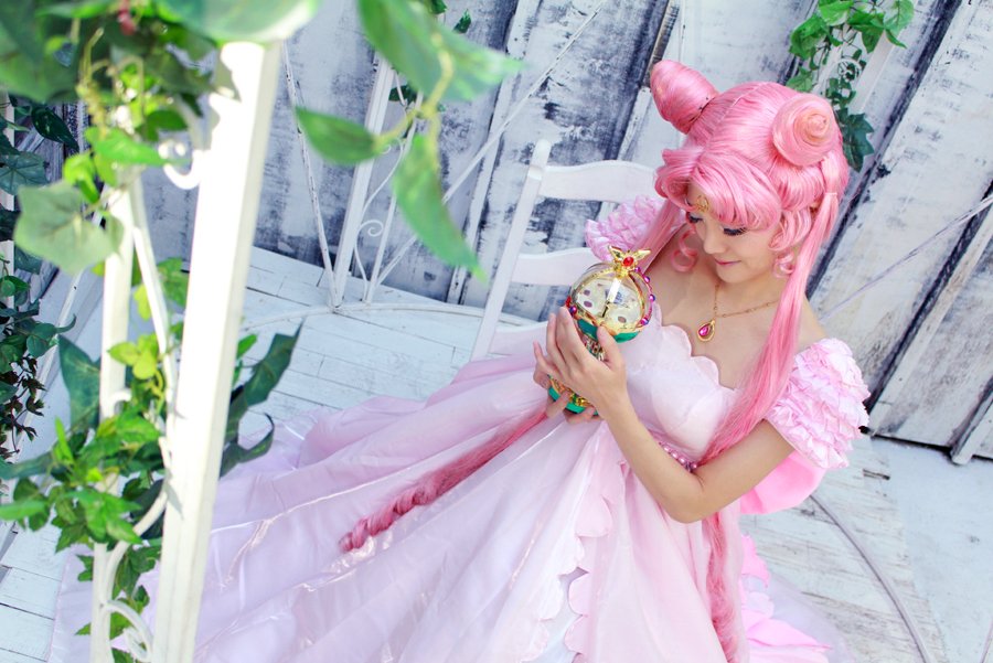 Innocent Jasmine Twitterren プリンセス うさぎ スモールレディ セレニティ レディセレニティ 正装版ドレス スカートの裾には180個のスカラップ そこに計595個のビーズを縫い付けてあります 写真では中々分かりませんが 肉眼ではキラキラして綺麗です Innocent Jasmine Twitterren プリンセス うさぎ スモールレディ セレニティ レディセレニティ 正装版ドレス スカートの裾には180個のスカラップ そこに計595個のビーズを縫い付けてあります 写真では中々分かりませんが 肉眼ではキラキラして綺麗です