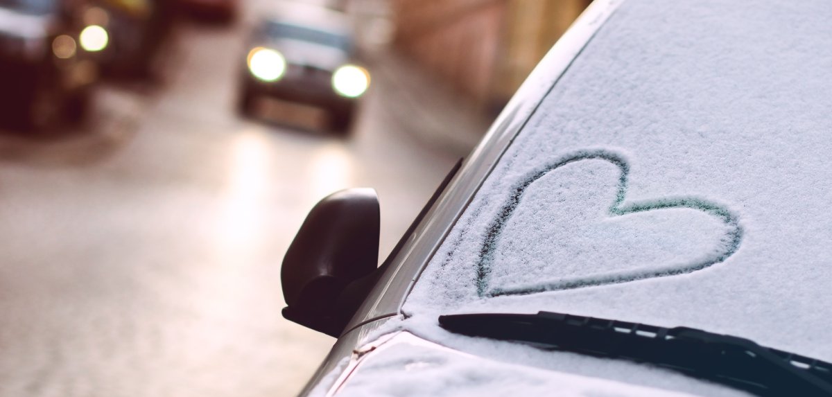 Don't let a frozen car get you down - take a cab! #CabGuru #WhereTo #FrostyMorning