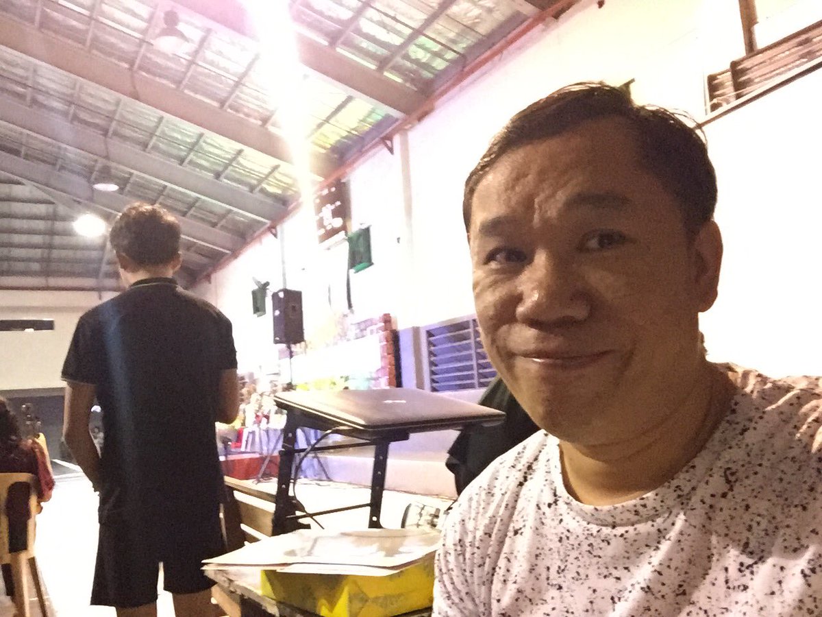 mickeymoomedina's tweet photo. #neonite https://t.co/zkmajvAsck