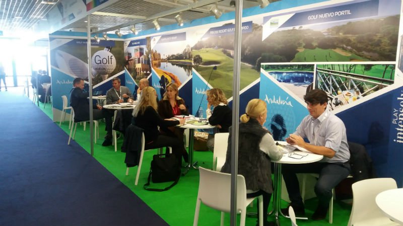 PEpHuelva's tweet photo. #Huelva como uno de los grandes destinos turísticos para los amantes del #golf ⛳ en la International Golf Travel Market @huelvaturismo @DipuHU #igtm2017 https://t.co/EgNayJl22j