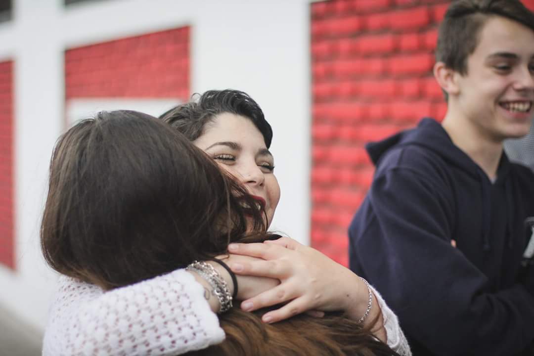 Sabemos que cada abrazo puede ser una vida cambiada. ¡Preparate porque mañana vamos a abrazar al barrio!