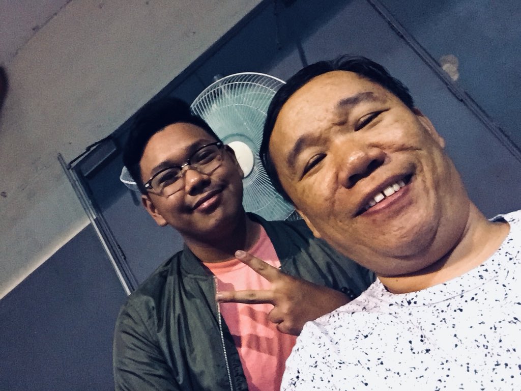 mickeymoomedina's tweet photo. #neonite https://t.co/QcWfCn8gPg
