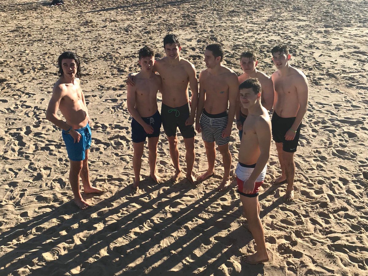DC1stXIFootball's tweet photo. Few of the units on the beach #Uge #Gym #EatProteinGymSleepRepeat #GymLads #Lads #ladsladslads #BarcaStyleOfPlay #Barca17 #WhaymandsRig👌 https://t.co/GkxUDgm9tL