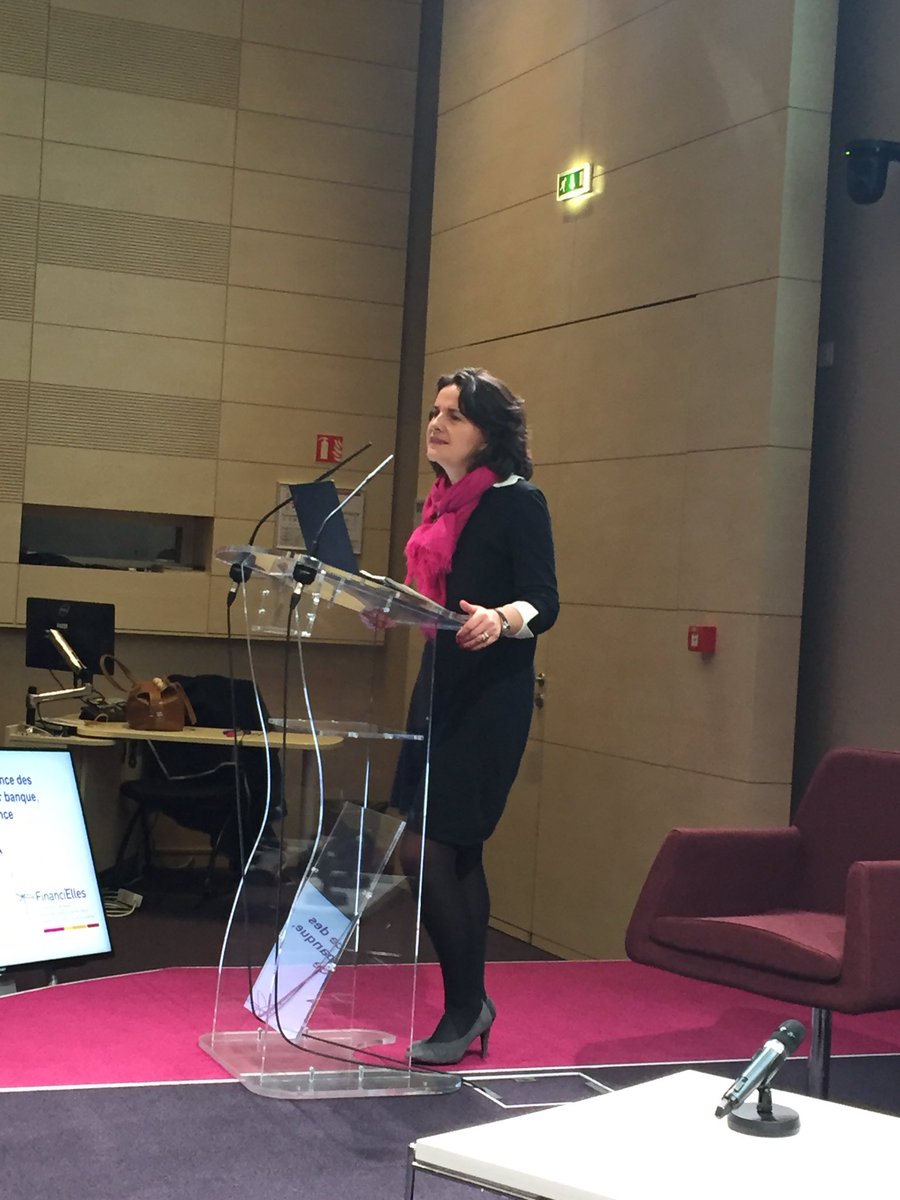 CHelaiem's tweet photo. Événement #AXAMixiN de restitution des résultats de la consultation 2017 @financielles : intro par @Delphmaison présidente de @financielles https://t.co/bZ445We5MJ
