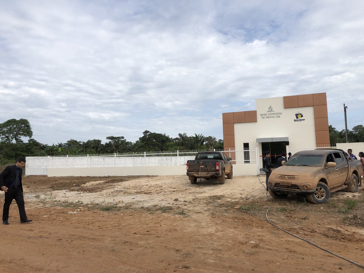 ZahnGilmar's tweet photo. Terceiro templo fundado pela equipe do projeto “Igreja que Navega “ às margens do Madeira.” Na comunidade Democracia cerca de 400 Km de Manaus. Parabéns! https://t.co/mRMENPWwni