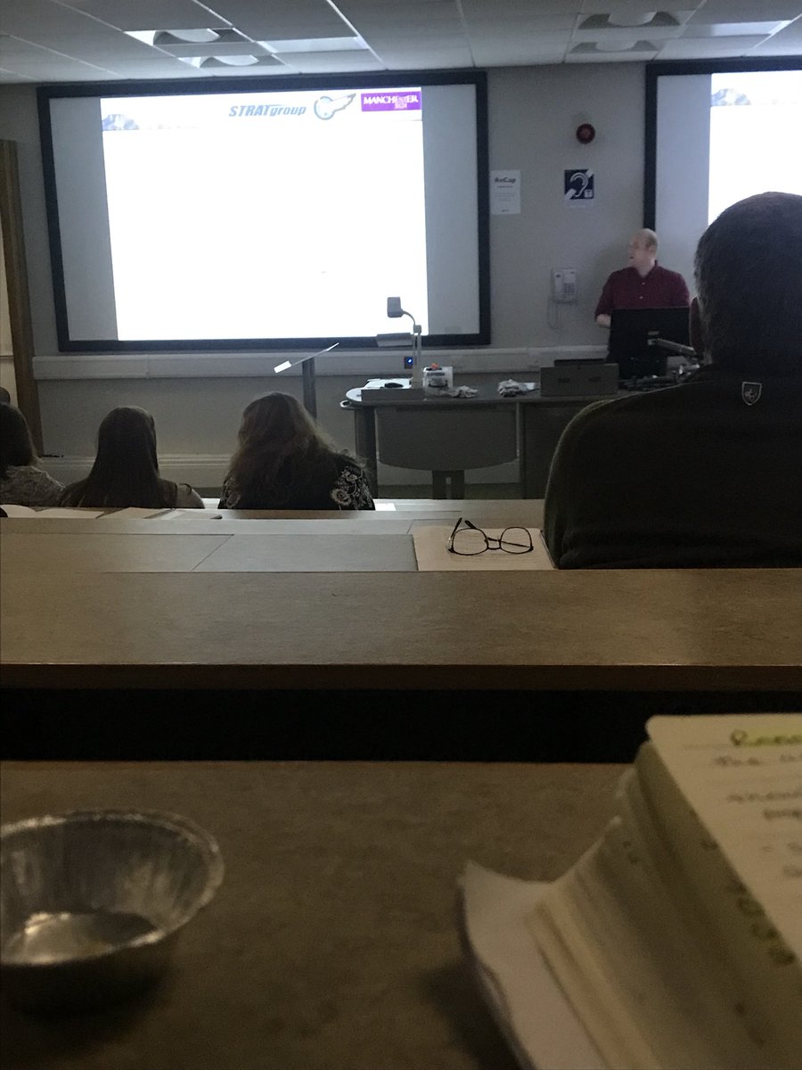 SedResQ's tweet photo. Our very own king of point counting @dan_geology_man presenting on reservoir variability in channels and lobes in the Hecho Group at #BSRG2017  #phdlife #geologyrocks https://t.co/OVksVUncFu