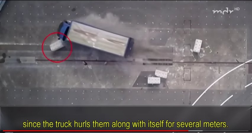 cemacorg's tweet photo. Recherche en Allemagne sur l'éfficacité des "blocs légo en beton" comme barrière camion anti-terro https://t.co/xHguvKRHAi "Pas fonctionnel, dangereux". https://t.co/ImIbwSOvvu