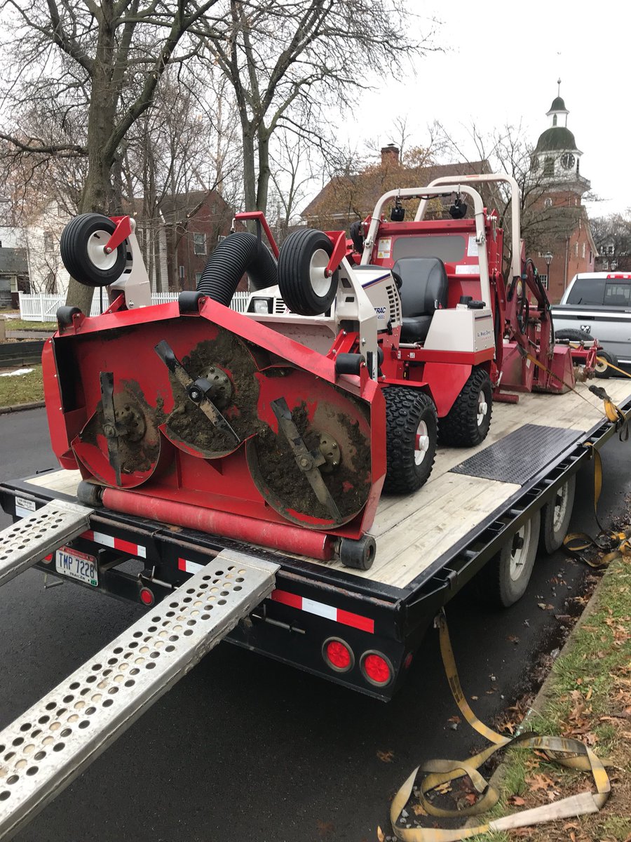 Andyb0930's tweet photo. Gong to be a great day demoing with @ventrac!  #versaloader #powerrake #collectionsystem #flipupdeck #broom #dropspreader @ventracdaddy @KriggerCo https://t.co/8FbWbKb2rY