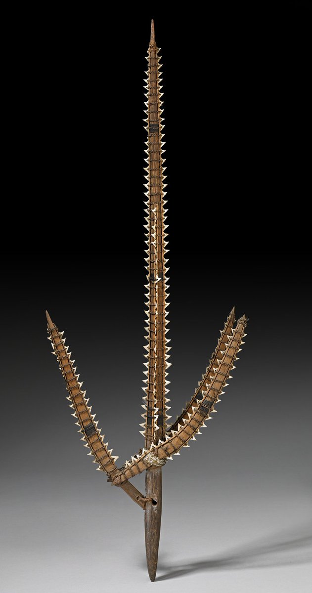 britishmuseum's tweet photo. This fearsome sword and helmet harness the power of two revered marine creatures – the shark and the puffer fish. Made in #Kiribati in the 1800s, they show the islanders’ strong connection to the sea. https://t.co/kkcJwIquQe