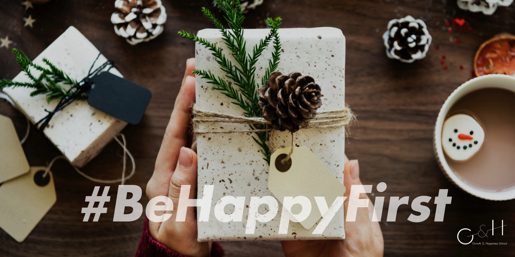 samanthaand_'s tweet photo. Struggling with finding a Christmas Gift - why not give the gift of happiness? Our Be Happy First Masterclass is now available to purchase. https://t.co/WScdhQi6yi #Happiness #BeHappyFirst #Christmas #gift https://t.co/ukZmvhnMvF
