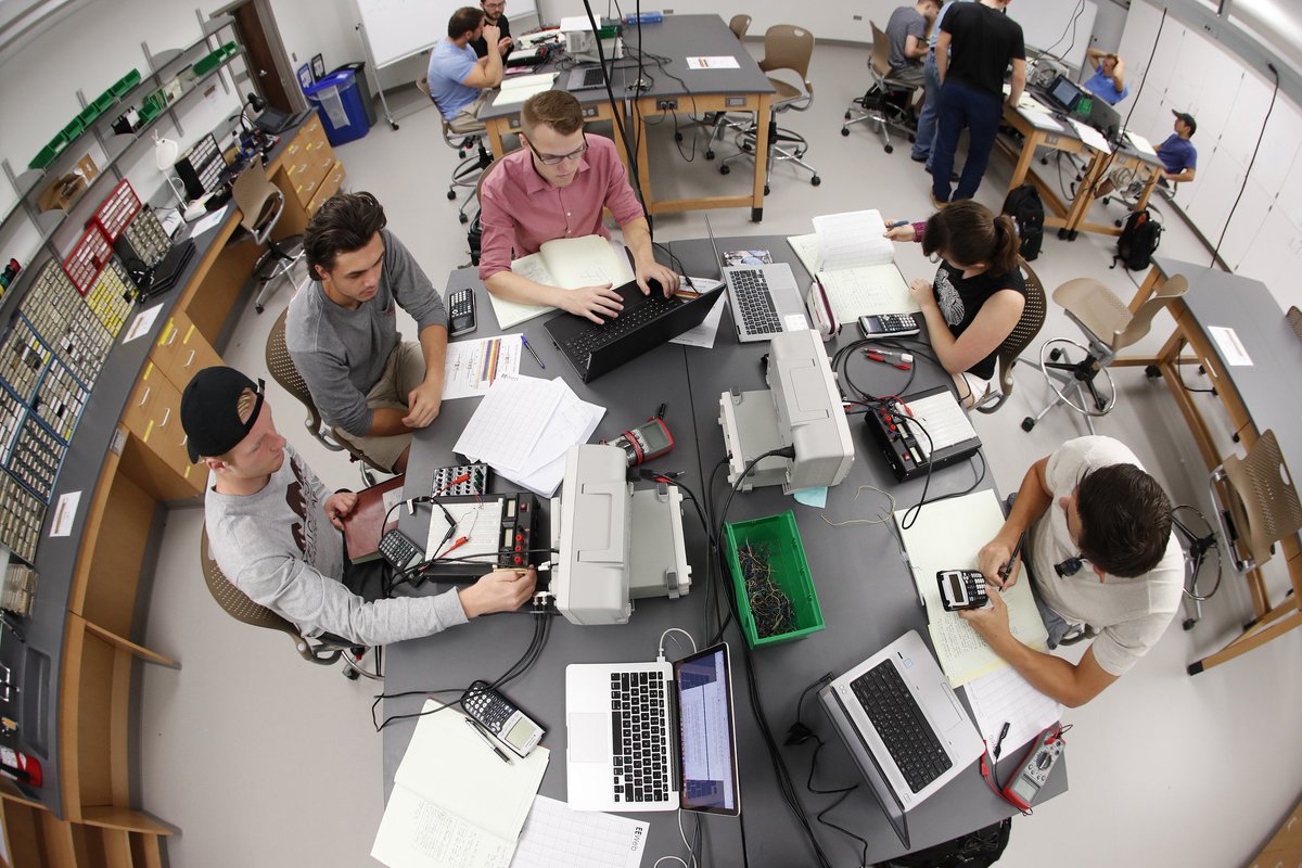New #engineering programs start in 2018! Students can earn a bachelor of #science degree in 4 years: bit.ly/2AQVACL.