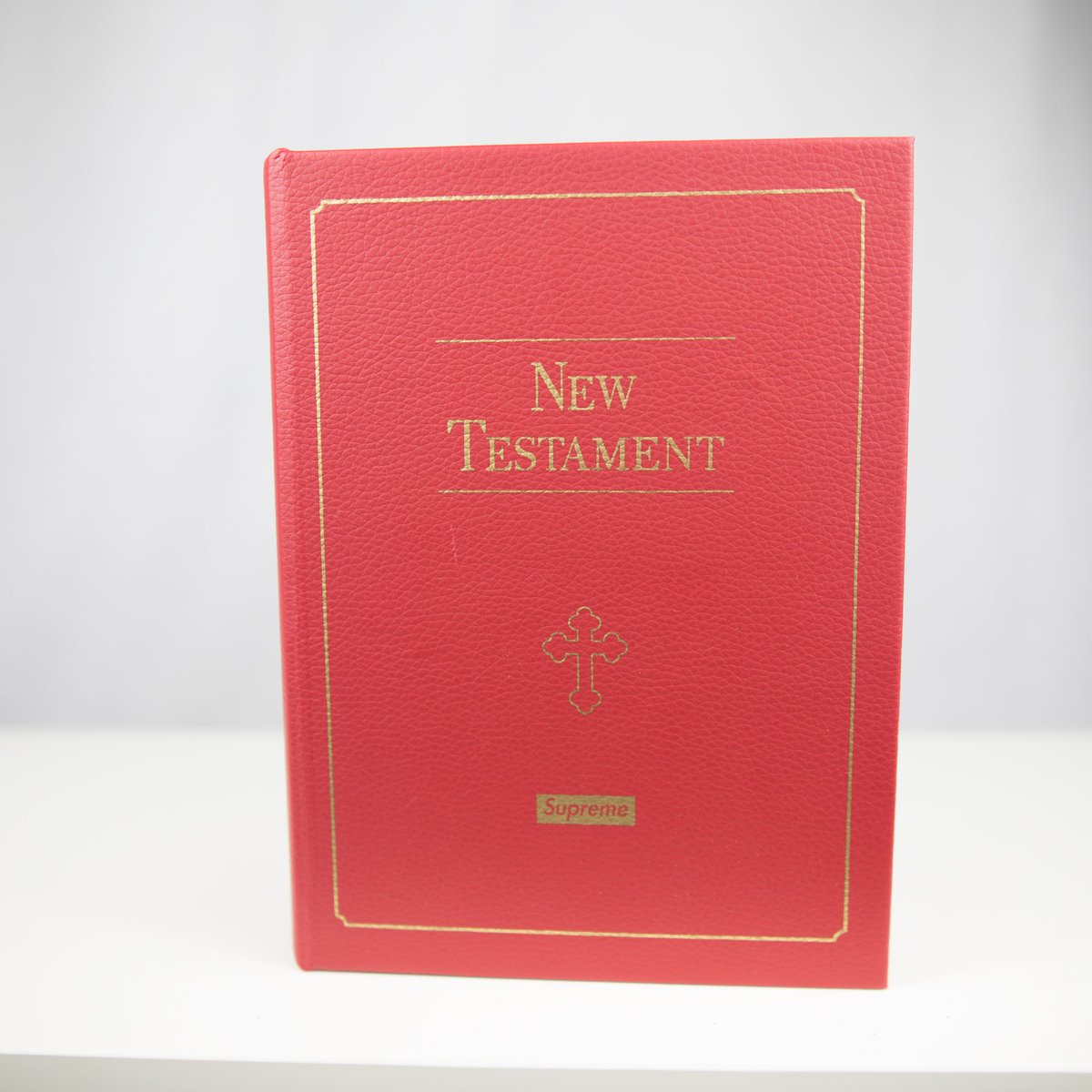 Supreme stash book スタッシュブック 聖書 13AW Supreme stash book スタッシュブック 聖書 13AW Supreme “New