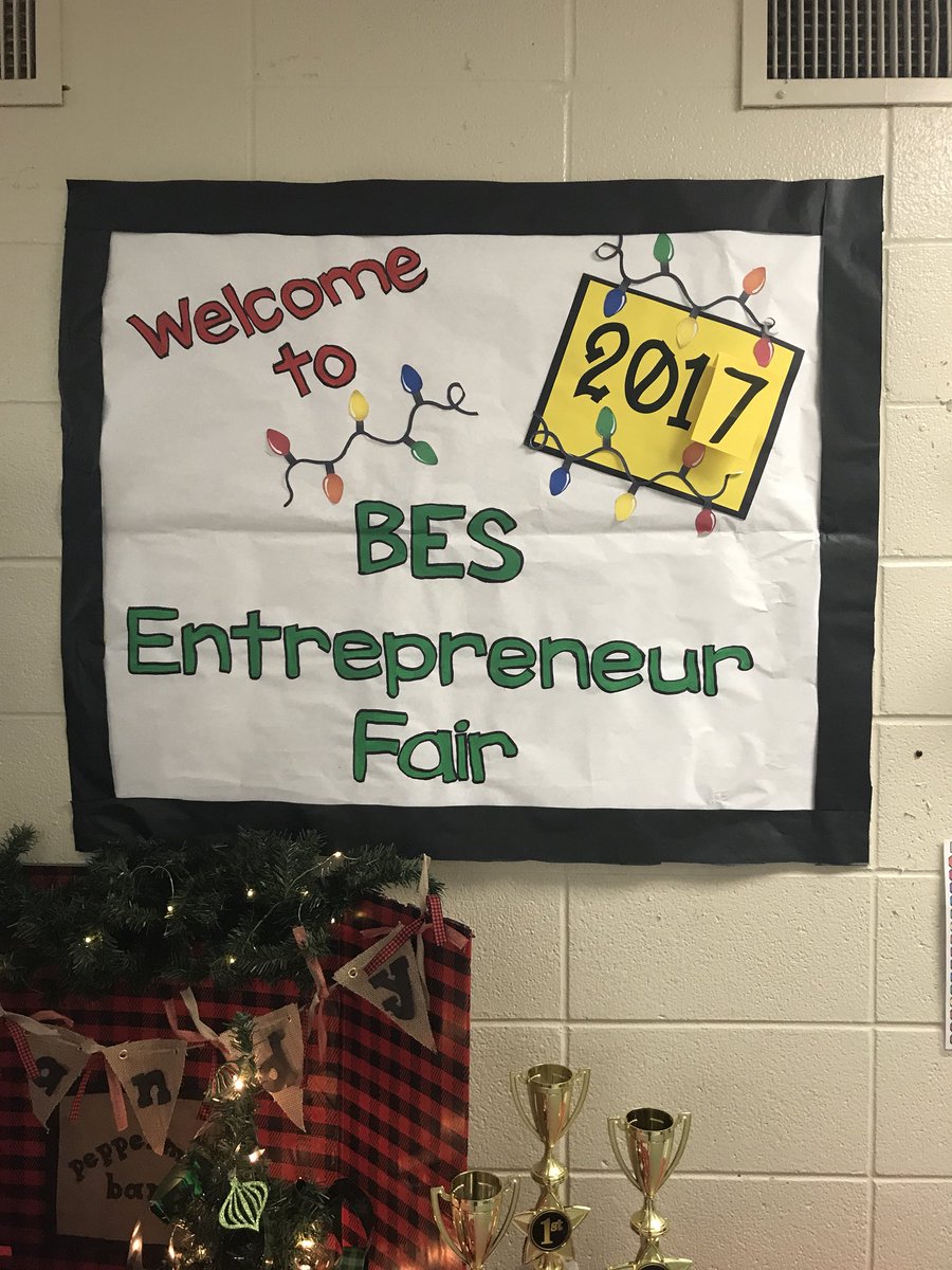 _BESHornets's tweet photo. Training future hornets to be career ready! 5th grade selling their products at Entrepreneurs Fair. #readyforrealworld https://t.co/d1TQSnT3iq
