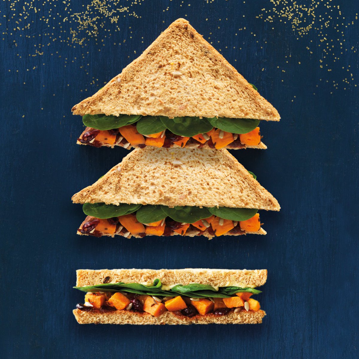 AMTCoffee's tweet photo. Count down to Christmas with our delicious #Vegantree sandwich! Hearty roasted sweet potato, sweet cranberry, hummus, tomato relish and spinach 🎄#6daystillChristmas #Veganlife #veganchristmas #Veganuary #feelingfestive https://t.co/TdBbCtnruE