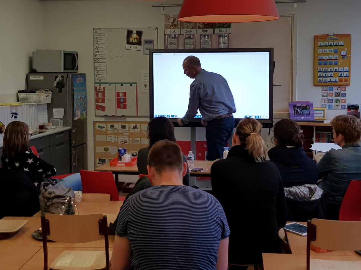 jaapjanvleeuwen's tweet image. Introductieworkshop Prowise Proline & Presenter @Bloei_Skoalle #cbsdeburcht @cbo_meilan is zeer tevreden met @PTHgroep @Prowise_NL @Eddy_deLange. Persoonlijke service en informatievoorziening.