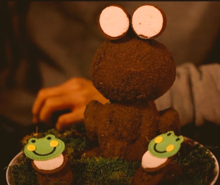 Too good to eat? Decide for your self after watching episode 4 on bunzlife.com 
#veganrestaurant #vegancookies #faretradeshow