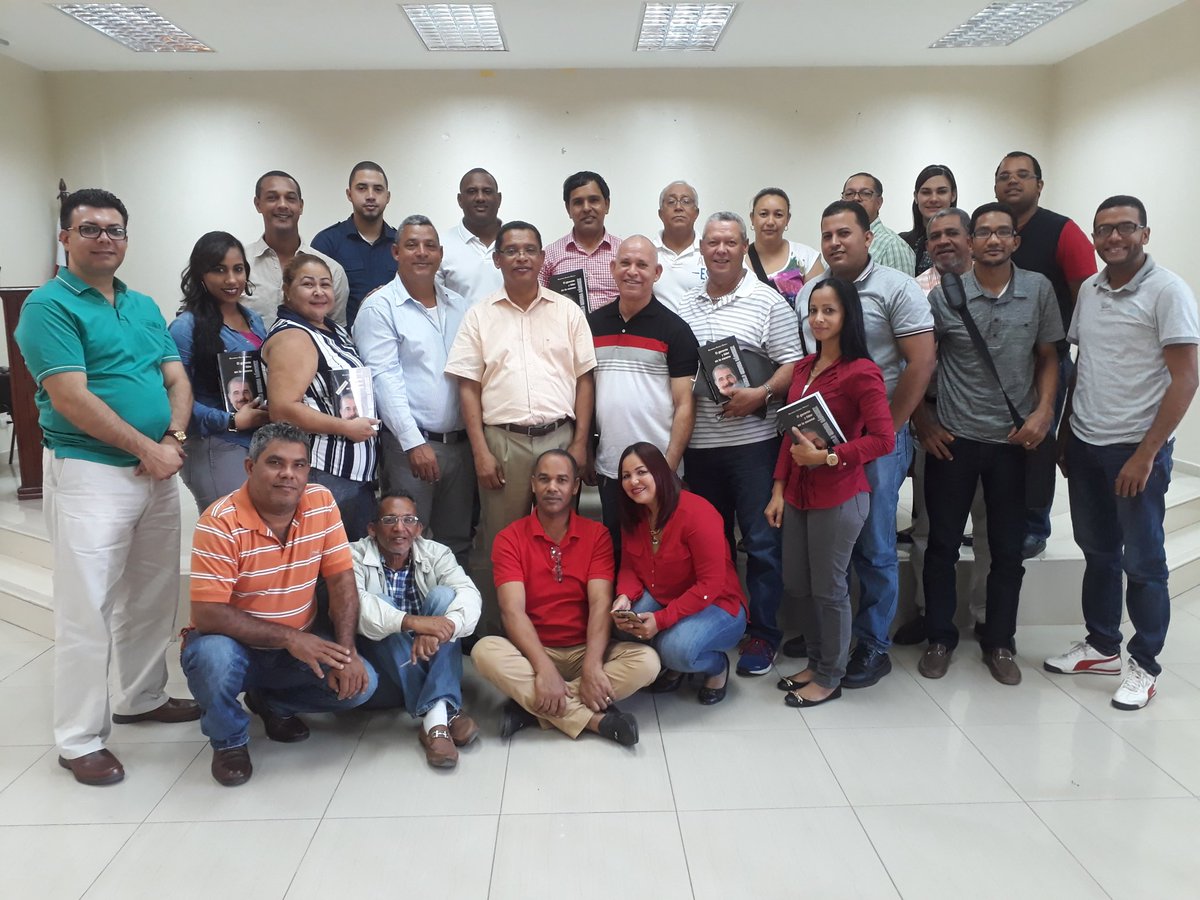 En provincias Hermanas Mirabal estamos formando un liderazgo joven con voluntad de crecer para servir a la Sociedad. #MarketingPoliticoSalcedo 
#GonzaloCastillo 
#DaniloGerenteYLider