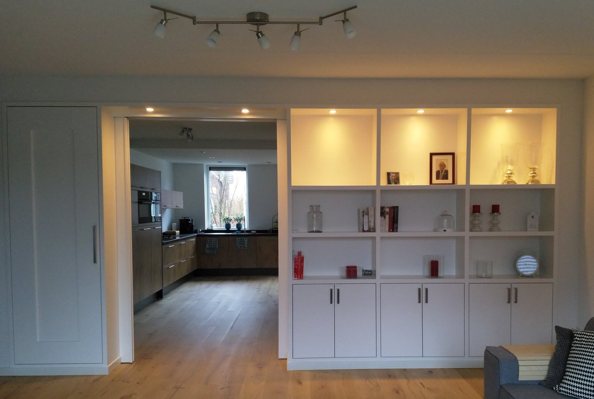 Prachtige wandkast met kamer en suite 
#interiordesign #home #lxry #wandkast #kamerensuite #interieurbouw #kastenwand #schuifdeuren #celeste #vakmanschap