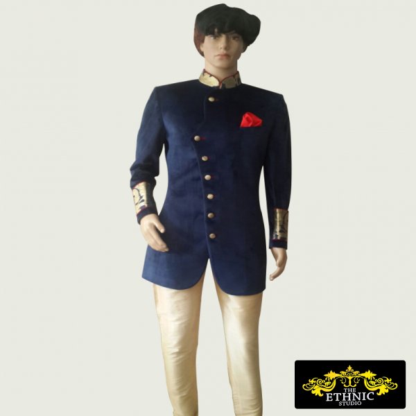 ethnic_studio's tweet photo. Take the season’s favourite trends and take it up a notch with our amazing designs and collections. https://t.co/KO1hGuTVA9 
#MensWear #IndianWear #Wedding #Fashion https://t.co/qVQNZfIfFA