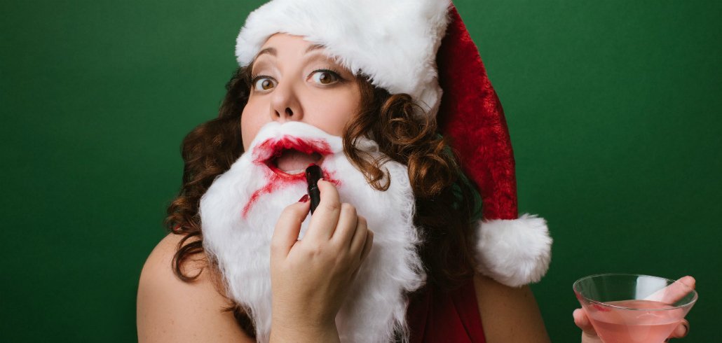 A Dickens update, an unusual spy tale, a competition about who has the worst life and some festive cabaret - its our top fringe picks theatre.london/whats-new/top-…