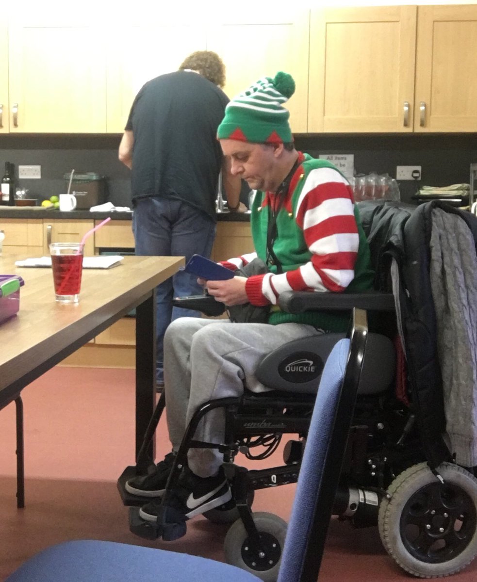 StylesGordon's tweet photo. Look who’s called for lunch today @NMCentre #CheerForGood only one of Santa’s elves https://t.co/Mgqp2MrcMT