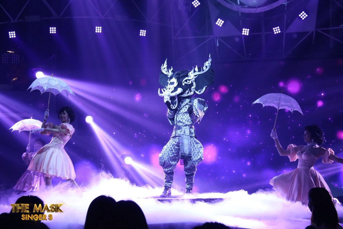 BlackElephantTM's tweet photo. โปรดเถิดดวงใจโปรดได้ฟังเพลง นี้ก่อน อย่าด่วนหลับนอนอย่าด่วนทอนถอน ฤทัย จำเสียงของพี่ ได้หรือเปล่า จำเพลงรักเก่า เราได้ไหม เคยฝากฝังไว้...แนบใน...กลางใจนาง~~ https://t.co/xuwEH31pco