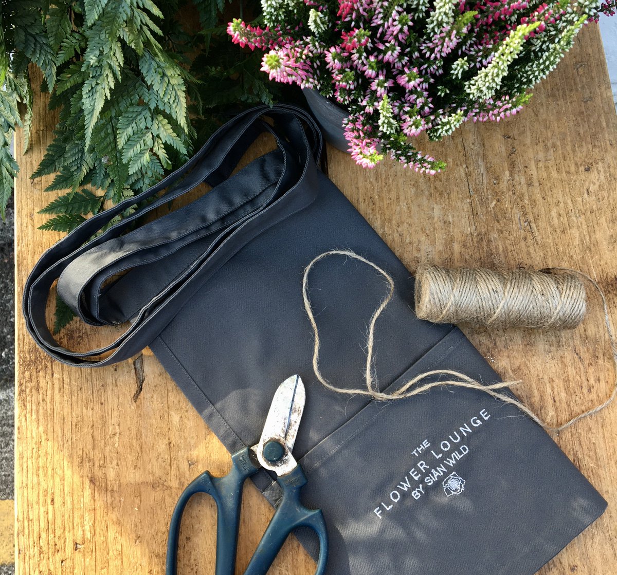 We've already had loads of enquiries about our spring creative #workshops, following the success of our recent Christmas sessions. Book now - great fun for you &amp; a friend &amp; an ideal Christmas gift! ht.ly/jb8L30hi5eb #flowers #Didsbury