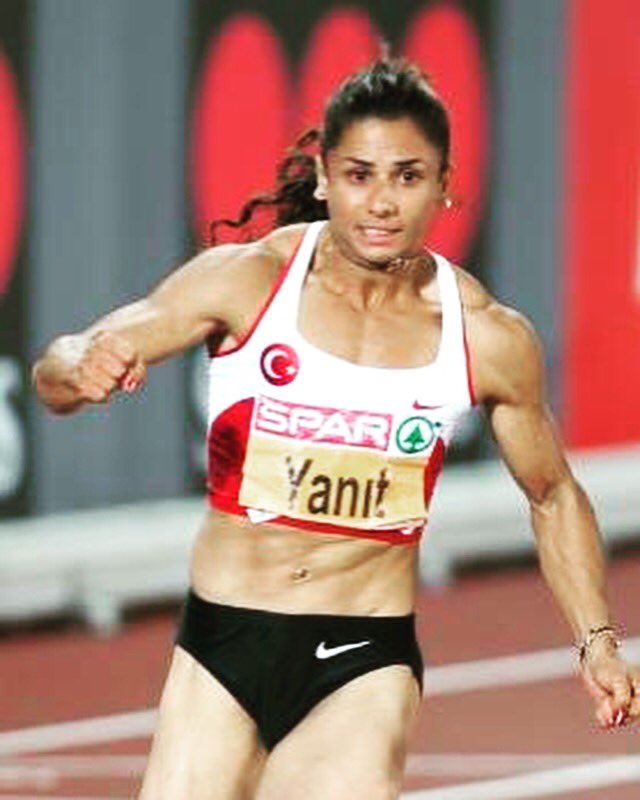 Milli atletimiz Nevin Yanıt Survivor'da! Nevin, All Star takımına karşı Gönüllüler'in takımında yarışacak. Nagihan, Merve ve Sema'ya Allah kolaylık versin :)) #Survivor2018