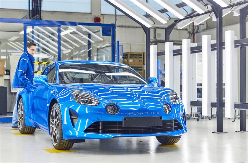 AlpineBelux's tweet photo. Le Groupe Renault inaugure la nouvelle ligne de production de l’Alpine A110 à Dieppe
https://t.co/ybaRGYFPCo https://t.co/MV4JLjxiUA
