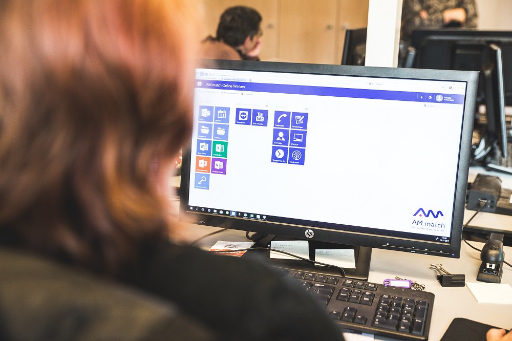 Laat je inspireren door het succes van AM match en ontdek hoe zij hun medewerkers veilig en efficiënt laten werken. Bekijk hier de volledige video: into.nu/klanten/zo-wer…