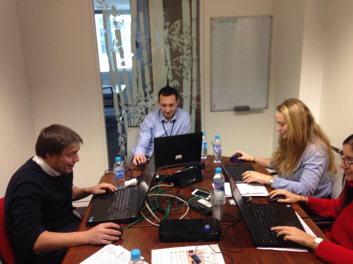 CGI_FR's tweet photo. #Mapathon_CGI en cours ! Les experts @CGI_FR cartographient à Paris, Lyon ou encore Nantes, avec @assocCartONG la zone de Faya Largeau (Tchad) pour soutenir le projet de déminage @HI_france. Vous aussi participez à la carto #humanitaire sur https://t.co/HpCvc8x5Bd https://t.co/BlTNf7LU6e