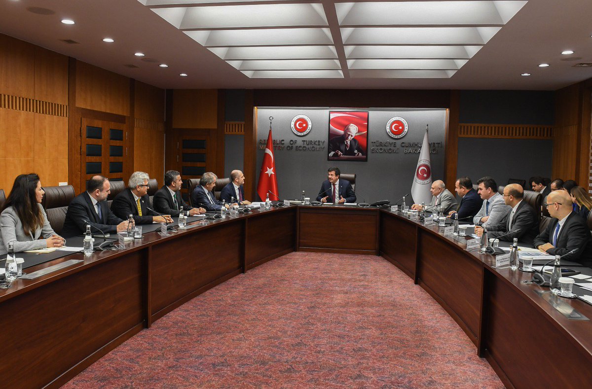 İMİB YÖNETİM KURULU ÜYELERİ, T.C. EKONOMİ BAKANI SAYIN NİHAT ZEYBEKCİ İLE MAKAMLARINDA BİR ARAYA GELDİ