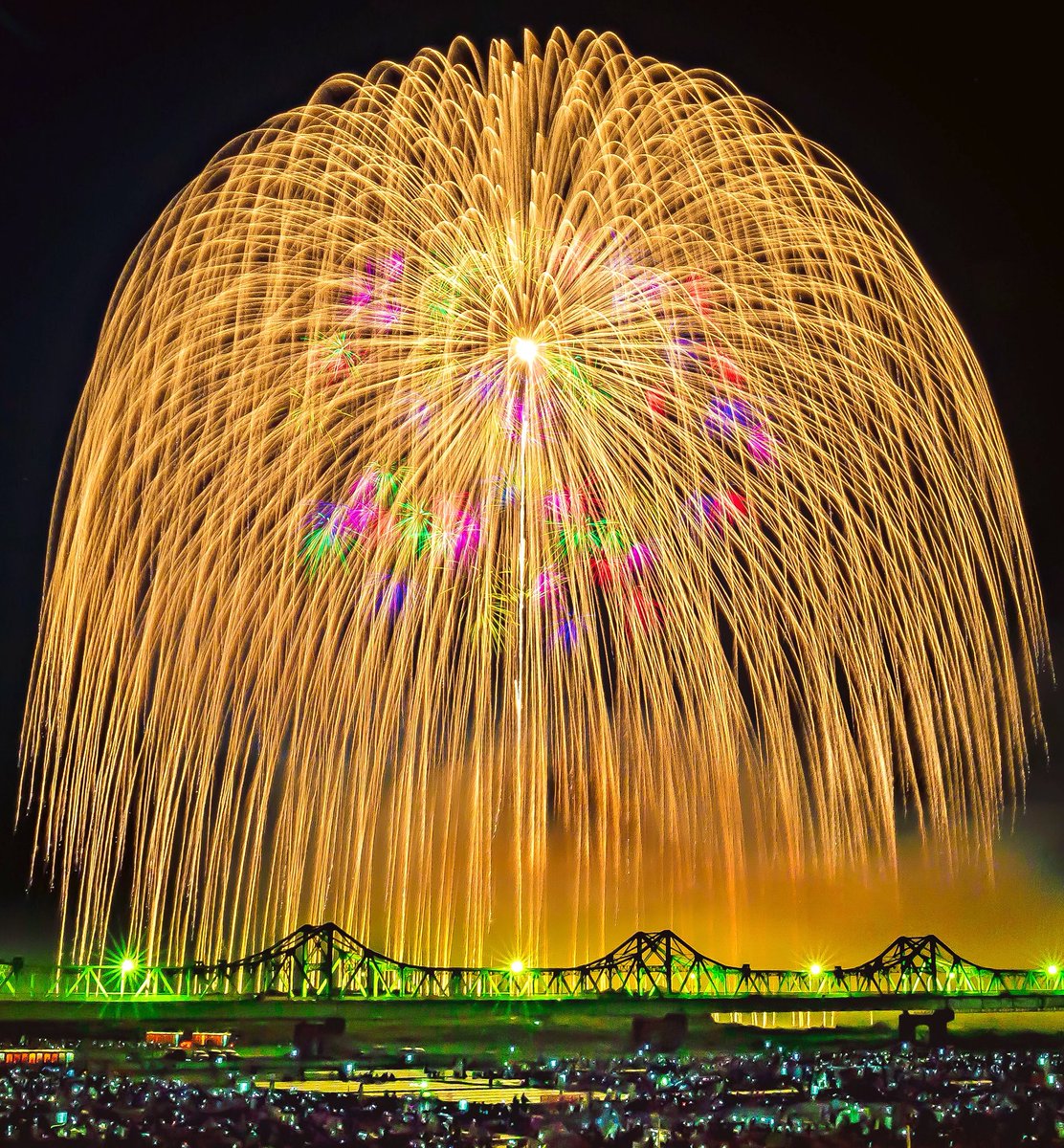 綺麗すぎる打ち上げ花火の高画質画像をまとめました 見たら花火大会に行きたくなる 写真まとめサイト Pictas