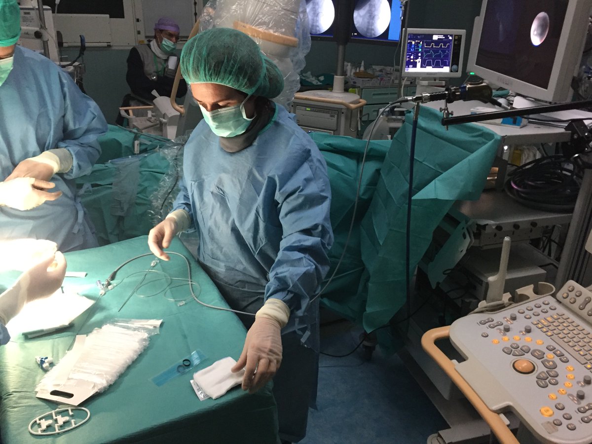 PolyDiagnost's tweet photo. Dr. Stefania Ferretti successfully treated a difficult lower kidney calyx stone of 1cm in a 10 years old child with our newly installed #Microperc® system in Azienda Ospedaliero-Universitaria in Parma #wonderfuljob #PCNL https://t.co/MPYjpuhjM8