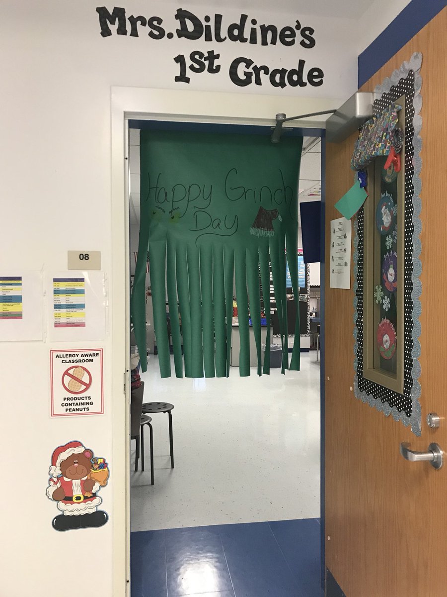 MrsD1stgrade's tweet photo. #grinchday https://t.co/7QSiAdMzUc