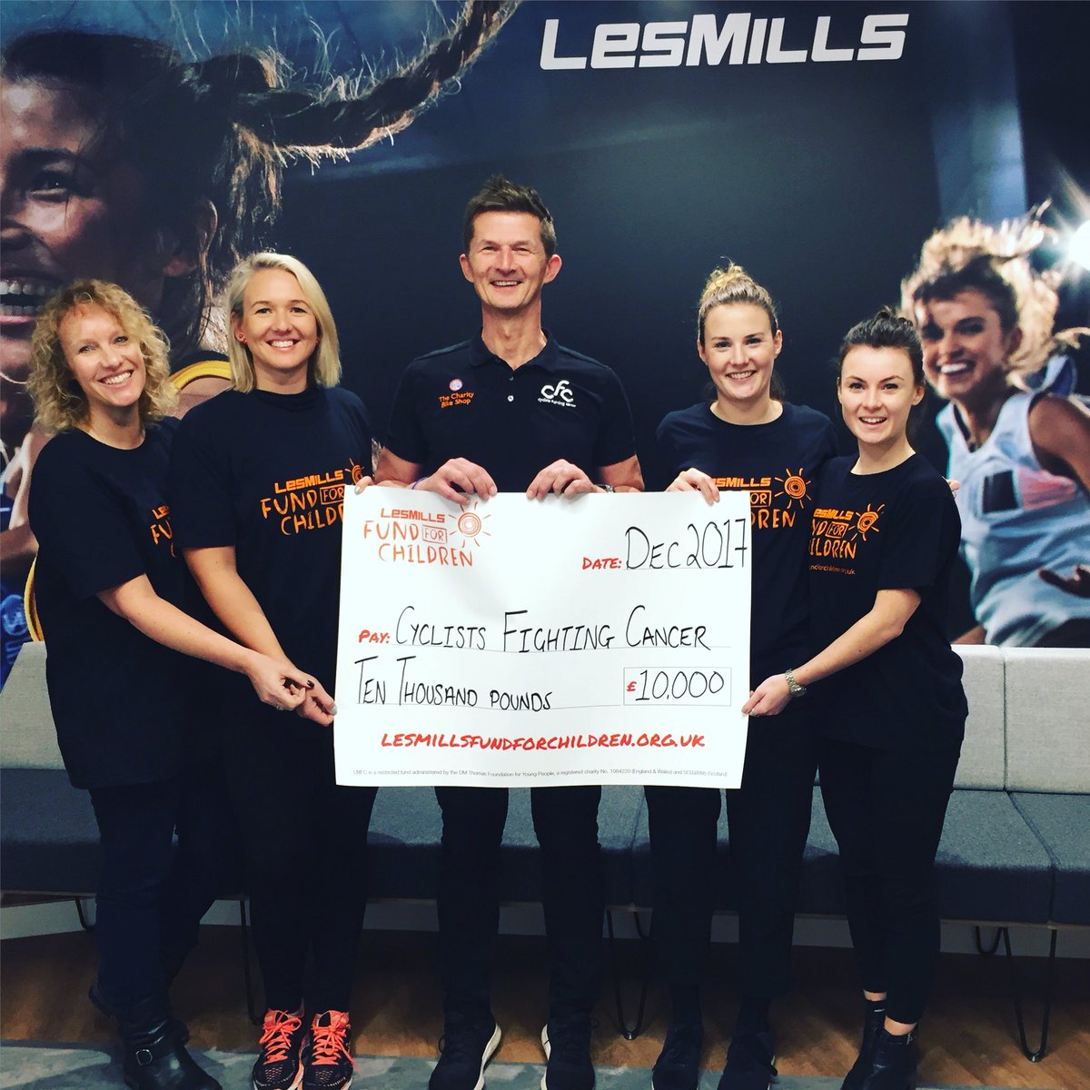 CyclistsvCancer's tweet photo. Fantastic meeting the team @LMfund4children @lesmillsUK this morning, thank you so much for the fantastic donation! #Charity #donation #nonprofit 🎉🎉🎉🚴🏻🚴🏻 https://t.co/SNsMyfdO1k
