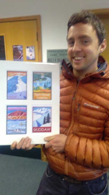 Great to see our friend <a href="/NickLeighArt/">Nick Leigh</a> this morning doing his Santa duties with a special delivery!