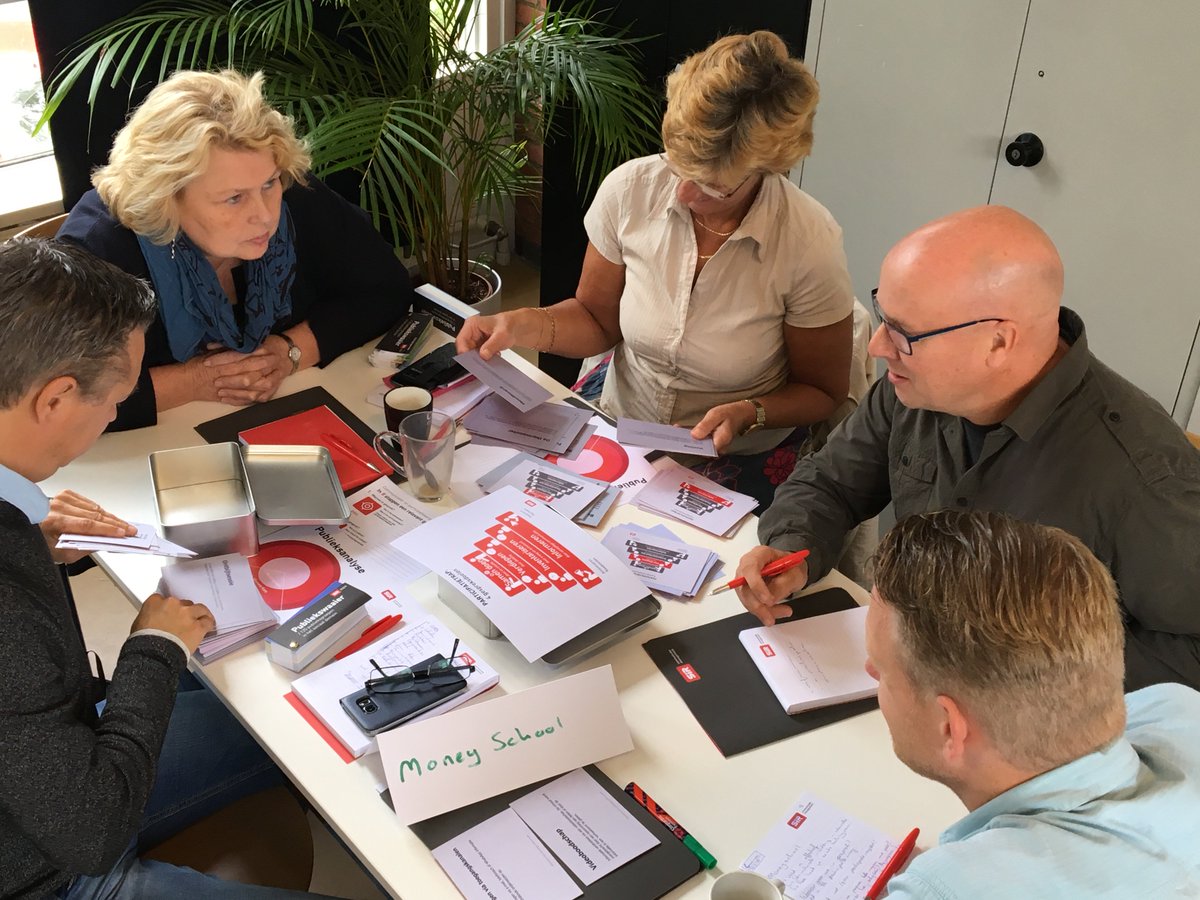 SIRcommunicatie's tweet image. Onlangs hebben we bij gemeente Meppel de incompanytraining ‘Hoe bereik ik (nieuw) publiek bij Participatie?’ georganiseerd. Jennifer Noble, beleidsadviseur bij gemeente Meppel, vertelt over deze training. 
sir.nl/klantvraag/78/…