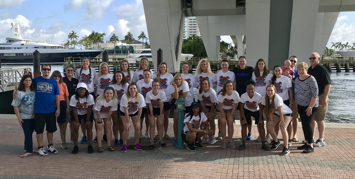 MillikinWBB's tweet image. Making Memories!! Have Passport, WILL travel!!  Millikin Women’s Basketball family trip!! THANK YOU MILLIKIN, and especially our families and friends!! 👍💙🏀🛳🏝