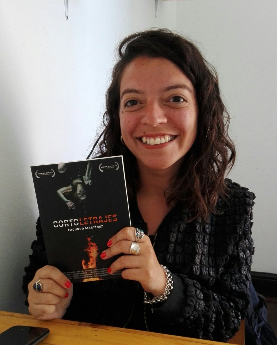 Fakkumartinez's tweet photo. A un día de la presentación de 📚 "CortoLetrajes" 👏
En Repúblico (Santa Rosa 391, esquina Sucre), a las 19.30, mañana!!! https://t.co/TAv8NT7A46