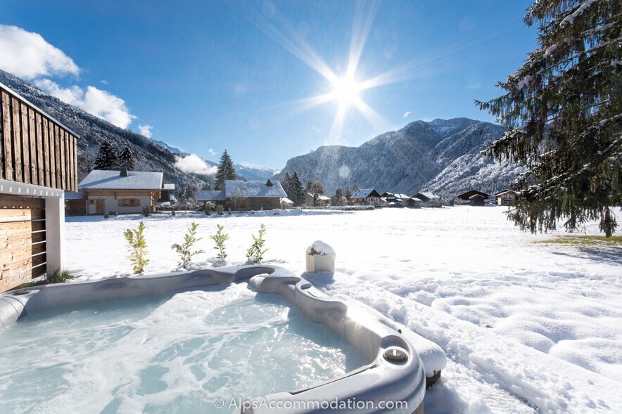 Why invest in a Hot Tub? spasdartmouth.wordpress.com/2017/12/18/why…